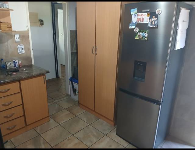 3 BEDROOM HOUSE FOR SALE IN GEELHOUTPARK